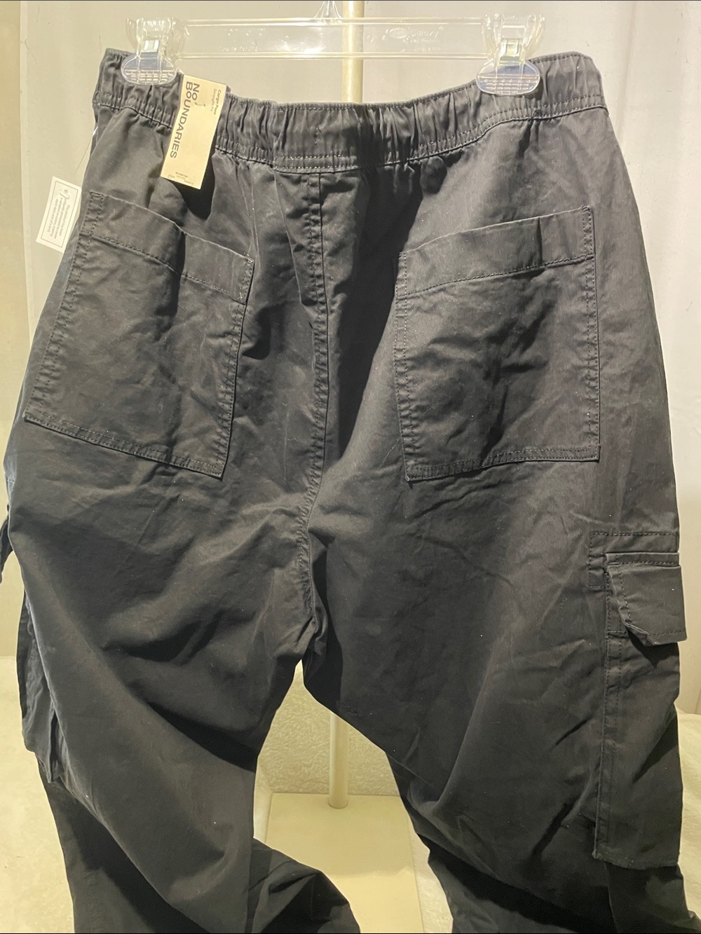 NEW π No Boundaries Black Men's Cargo Pants with Drawstring Waist - Picture 4 of 16
